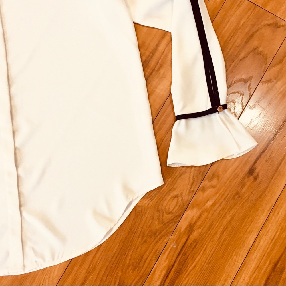 Ann Taylor blouse shirt top ivory cream workwear professional gold buttons - Picture 8 of 11